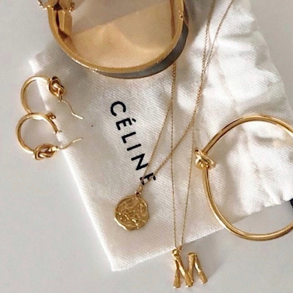 Pendant Initial Necklace / Coming soon